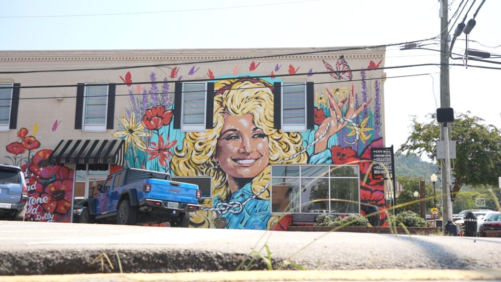 Medal of Honor Recipient Larry Taylor once sang with a young Dolly Parton on Knoxville television.